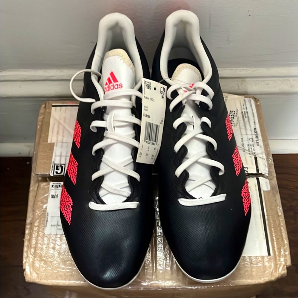 Adidas Kakari Rubgy Boots CORE BLACK// SIGNAL PINK/ CRYSTAL WHITE